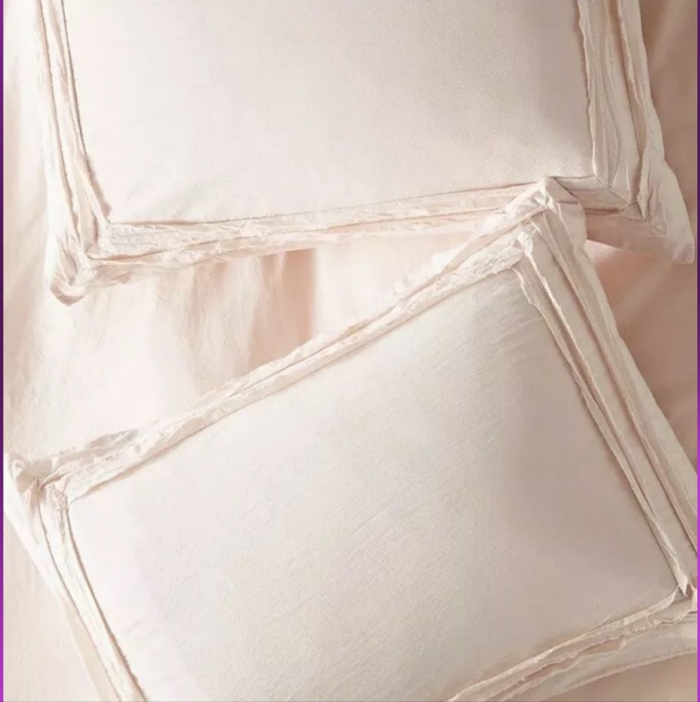 Anthropologie Washed Percale Joey King-sized pillow cases - blush pink - Picture 2 of 6